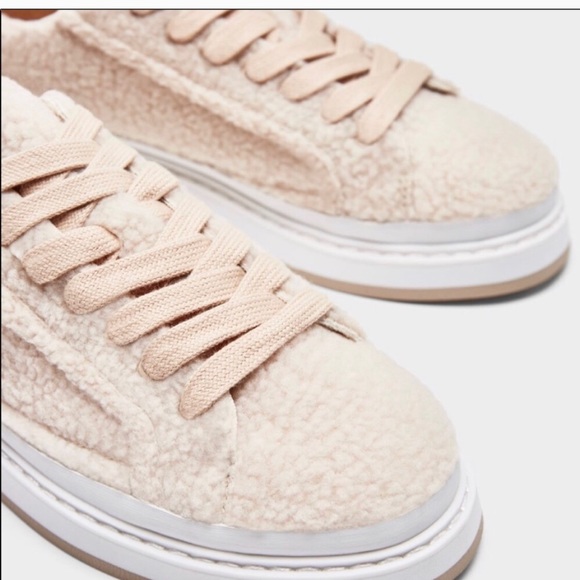 🤩HP🤩Zara Teddy Bear Platform Sneakers - Picture 2 of 5